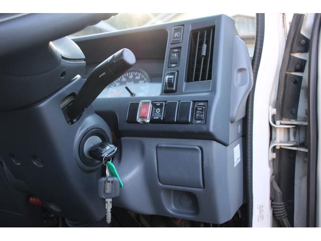 エルフトラック 平ボディ-2tパワーゲート(PG) 4WD 全低床 10尺☆極東V601B☆パートタイム4WD☆フォグランプ☆キーレス☆電格ミラー☆スペアキー☆車両重量4985kg☆荷台内寸3090x1627x372☆ゲートテーブル757x1531☆床地上高837(61枚目)