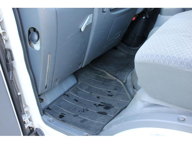 エルフトラック 平ボディ-2tパワーゲート(PG) 4WD 全低床 10尺☆極東V601B☆パートタイム4WD☆フォグランプ☆キーレス☆電格ミラー☆スペアキー☆車両重量4985kg☆荷台内寸3090x1627x372☆ゲートテーブル757x1531☆床地上高837(67枚目)