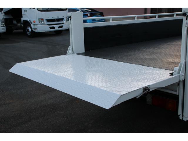 デュトロ 平ボディ 3t積載 4WD パワーゲート付 極東V601B パートタイム4WD 3t積載 4No車 電格ミラー 荷床鉄板 全低床 スペアキーX2 車両総重量6085kg 内寸3076-1621-441 ゲートサイズ758-1540 地上高857(49枚目)