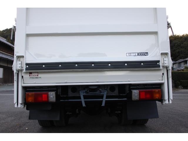 デュトロ 平ボディ 3t積載 4WD パワーゲート付 極東V601B パートタイム4WD 3t積載 4No車 電格ミラー 荷床鉄板 全低床 スペアキーX2 車両総重量6085kg 内寸3076-1621-441 ゲートサイズ758-1540 地上高857(52枚目)