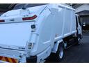 ワイド　プレス式　パッカー車　２．５５ｔ積載　８．４立米　新明和ＧＴ０８３－５６３３ＰＮＴ　連続スイッチ　汚水タンク　Ｂモニター　電格ミラー　メッキグリル　フォグ　箱上キャリア　サイドラダー　車両総重量７９７５ｋｇ　荷台内寸４８６６－２０１７－１５６８（13枚目）