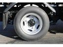平ボディ　１．５ｔ積載　４ＷＤ　１．５ｔ積載　３方開　４ＷＤ　全低床　ＥＴＣ　車両総重量４０１５ｋｇ　荷台内寸３１２２－１６０９－３７３　床地上高８８４（48枚目）