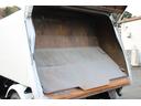 パッカー車/塵芥車 3.05t積載 5.9立米 プレス式 極東GB59-26-S 連続スイッチ 汚水タンク バックモニター 電格ミラー レザー調シートカバー スペアキー 車両総重量7995kg 荷台内寸3780-1980-1700(36枚目)