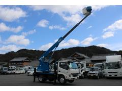 お車の知識がなくても大丈夫です！皆様のご来店をスタッフ一同、心よりお待ちしております。 5