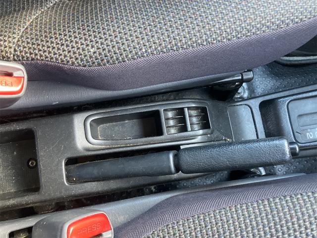 ネイキッド 　ＥＴＣ　バックカメラ　ナビ　ＴＶ　キーレスエントリー　電動格納ミラー　ＡＴ　ＣＤ　ＵＳＢ　エアコン　パワーステアリング　パワーウィンドウ（41枚目）