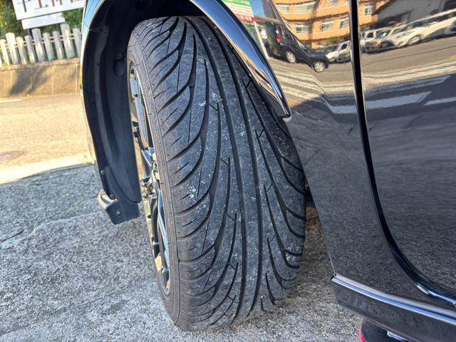 マーチ ニスモ　Ｓ　禁煙車　ＨＫＳマフラー　オーリンズ（ＡＺＵＲＩＴＥ）車高調　サスペンションプラスサス　クスコＬＳＤ　純正ナビＴＶ　バックカメラ　インテリキー　ＬＥＤヘッドライト　ＥＴＣ（16枚目）