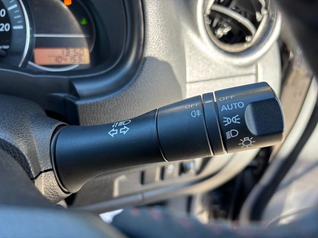 マーチ ニスモ　Ｓ　禁煙車　ＨＫＳマフラー　オーリンズ（ＡＺＵＲＩＴＥ）車高調　サスペンションプラスサス　クスコＬＳＤ　純正ナビＴＶ　バックカメラ　インテリキー　ＬＥＤヘッドライト　ＥＴＣ（29枚目）