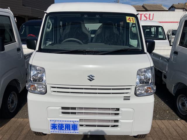 エブリイ ＰＡリミテッド　両側スライドドア　クリアランスソナー　レーンアシスト　衝突被害軽減システム　オートライト　キーレスエントリー　アイドリングストップ　ＣＶＴ　盗難防止システム　ＡＢＳ　ＥＳＣ　ＵＳＢ　届出済未使用車（2枚目）