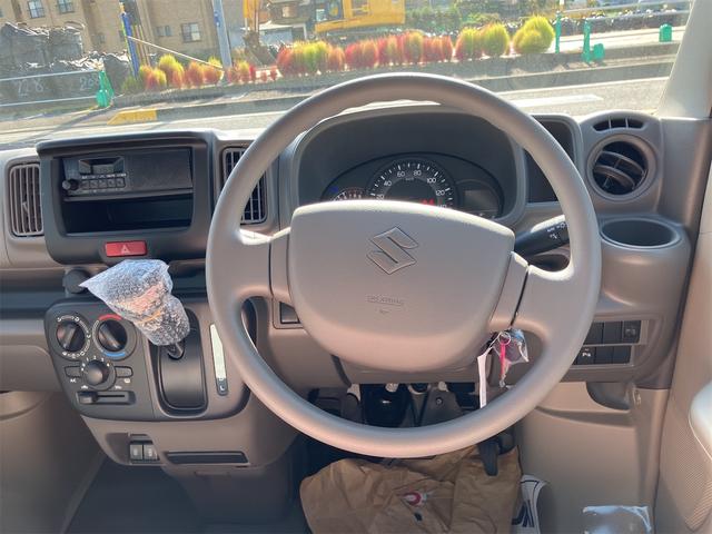 エブリイ ＰＡリミテッド　両側スライドドア　クリアランスソナー　レーンアシスト　衝突被害軽減システム　オートライト　キーレスエントリー　アイドリングストップ　ＣＶＴ　盗難防止システム　ＡＢＳ　ＥＳＣ　ＵＳＢ　届出済未使用車（19枚目）