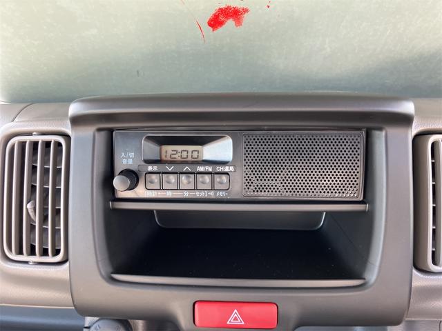 エブリイ ＰＡリミテッド　両側スライドドア　クリアランスソナー　レーンアシスト　衝突被害軽減システム　オートライト　キーレスエントリー　アイドリングストップ　ＣＶＴ　盗難防止システム　ＡＢＳ　ＥＳＣ　ＵＳＢ　届出済未使用車（24枚目）