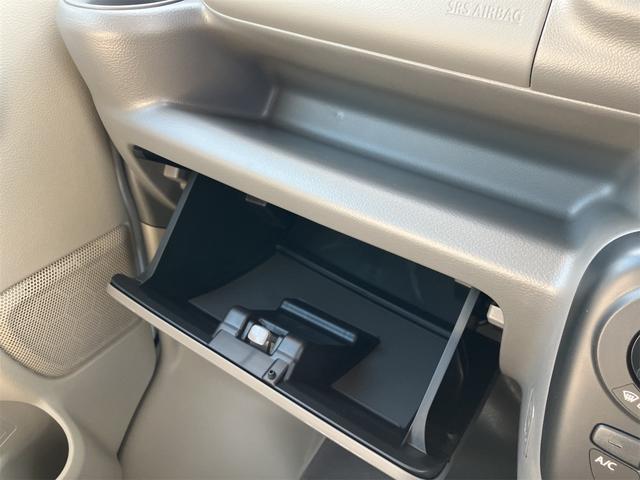 エブリイ ＰＡリミテッド　両側スライドドア　クリアランスソナー　レーンアシスト　衝突被害軽減システム　オートライト　キーレスエントリー　アイドリングストップ　ＣＶＴ　盗難防止システム　ＡＢＳ　ＥＳＣ　ＵＳＢ　届出済未使用車（28枚目）