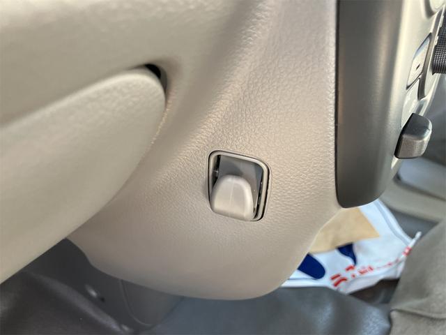 エブリイ ＰＡリミテッド　両側スライドドア　クリアランスソナー　レーンアシスト　衝突被害軽減システム　オートライト　キーレスエントリー　アイドリングストップ　ＣＶＴ　盗難防止システム　ＡＢＳ　ＥＳＣ　ＵＳＢ　届出済未使用車（35枚目）