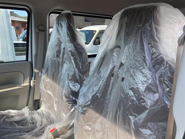 エブリイ ＰＡリミテッド　衝突被害軽減システム　クリアランスソナー　レーンアシスト　両側スライドドア　キーレスエントリー　アイドリングストップ　オートライト　盗難防止システム　ＡＢＳ　ＥＳＣ　届出済未使用車（17枚目）