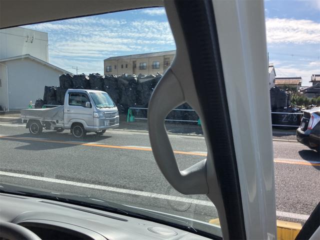 エブリイ ＰＡリミテッド　衝突被害軽減システム　クリアランスソナー　レーンアシスト　両側スライドドア　キーレスエントリー　アイドリングストップ　オートライト　盗難防止システム　ＡＢＳ　ＥＳＣ　届出済未使用車（27枚目）