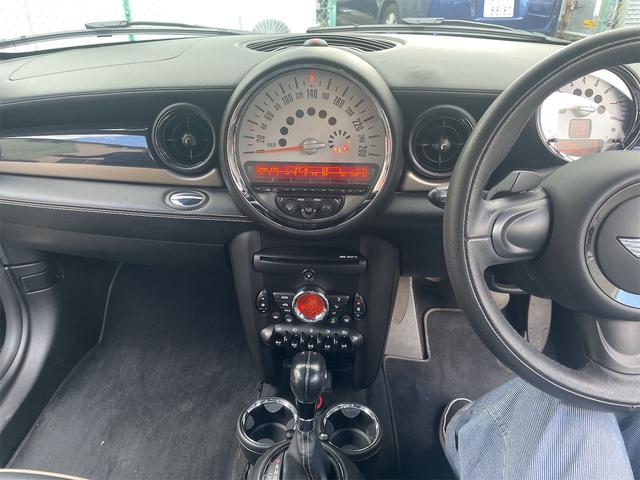 MINI クーパー クラブマン アルミホイール AT ABS ESC CD エアコン パワーステアリング パワーウィンドウ 運転席エアバッグ(3枚目)