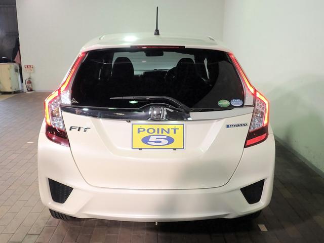 フィットハイブリッド Lパッケージ 純正メモリーナビ&フルセグTV/CD&DVD・ブルートゥース&USB/バックカメラ/ETC/クルーズコントロール/衝突軽減ブレーキ/インテリキー/LEDオートライト/UVカットガラス/ユーザー買取車(31枚目)