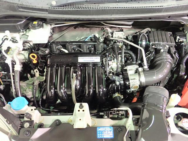 フィットハイブリッド Lパッケージ 純正メモリーナビ&フルセグTV/CD&DVD・ブルートゥース&USB/バックカメラ/ETC/クルーズコントロール/衝突軽減ブレーキ/インテリキー/LEDオートライト/UVカットガラス/ユーザー買取車(33枚目)