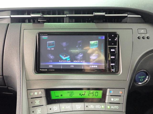 プリウス S 社外SDナビ&フルセグTV CD&DVD・音楽録音・ブルートゥース対応 バックカメラ ドライブレコーダー ETC シートヒーター 革調シートカバー装着 HIDライト インテリキー 純正アルミ 禁煙車(7枚目)