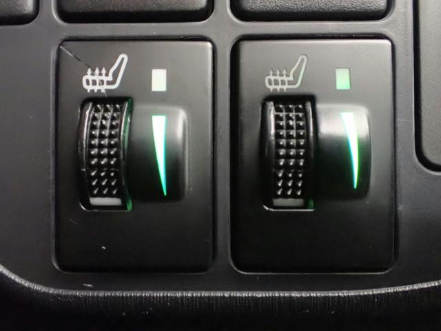 プリウス S 社外SDナビ&フルセグTV CD&DVD・音楽録音・ブルートゥース対応 バックカメラ ドライブレコーダー ETC シートヒーター 革調シートカバー装着 HIDライト インテリキー 純正アルミ 禁煙車(10枚目)