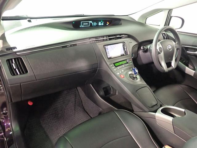 プリウス S 社外SDナビ&フルセグTV CD&DVD・音楽録音・ブルートゥース対応 バックカメラ ドライブレコーダー ETC シートヒーター 革調シートカバー装着 HIDライト インテリキー 純正アルミ 禁煙車(21枚目)