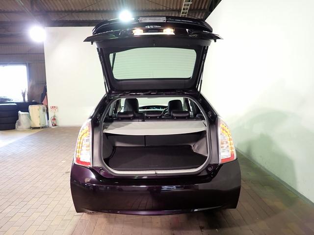 プリウス S 社外SDナビ&フルセグTV CD&DVD・音楽録音・ブルートゥース対応 バックカメラ ドライブレコーダー ETC シートヒーター 革調シートカバー装着 HIDライト インテリキー 純正アルミ 禁煙車(24枚目)