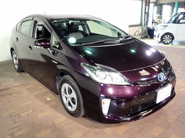 プリウス S 社外SDナビ&フルセグTV CD&DVD・音楽録音・ブルートゥース対応 バックカメラ ドライブレコーダー ETC シートヒーター 革調シートカバー装着 HIDライト インテリキー 純正アルミ 禁煙車(27枚目)