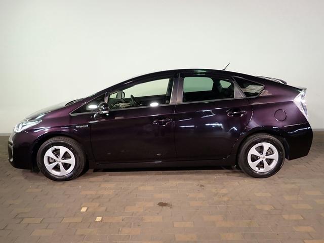 プリウス S 社外SDナビ&フルセグTV CD&DVD・音楽録音・ブルートゥース対応 バックカメラ ドライブレコーダー ETC シートヒーター 革調シートカバー装着 HIDライト インテリキー 純正アルミ 禁煙車(29枚目)