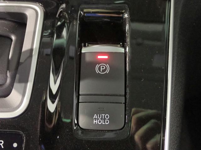 セレナ e-パワー ハイウェイスターV 純正9インチSDナビ&フルセグTV CD&DVD再生・音楽録音・ブルートゥース対応 アラウンドビューモニター ドラレコ プロパイロット 衝突軽減ブレーキ 両側電動スライド 純正アルミ ワンオーナー禁煙(13枚目)