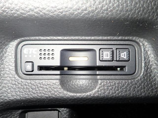 Ｎ－ＢＯＸカスタム Ｇ・ＥＸホンダセンシング　純正８インチＳＤナビ＆フルセグＴＶ　ＣＤ＆ＤＶＤ再生・ブルートゥース・ＵＳＢ　バックカメラ　ＥＴＣ　インテリキー　ＵＳＢ充電　前後ドラレコ　電動スライドドア　ＬＥＤライト　純正アルミ　ユーザー買取車（8枚目）