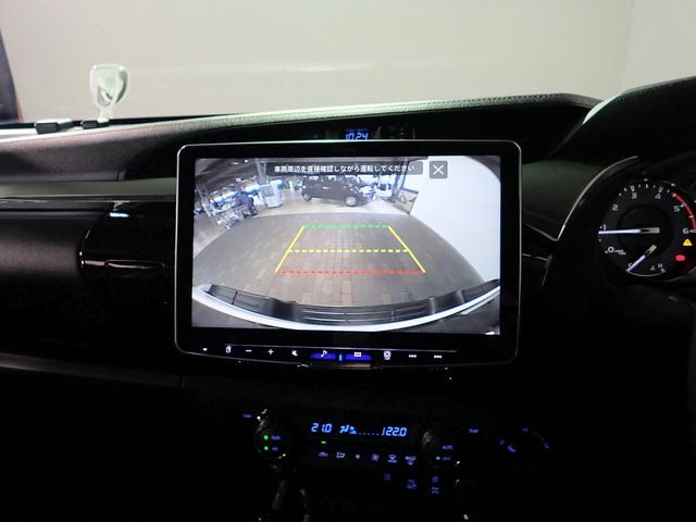 ハイラックス Ｚ　社外１１インチディスプレイオーディオ　ブルートゥース＆ＵＳＢ＆アップルカープレイ＆アンドロイド　バックカメラ　ドラレコ　ＬＥＤ　トヨタセーフティセンス　キャノピー付　純正アルミ　１オーナー禁煙　買取車（6枚目）