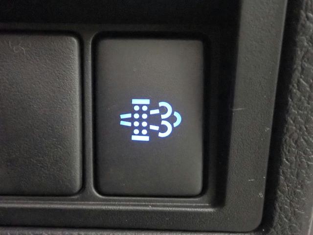 ハイラックス Ｚ　社外１１インチディスプレイオーディオ　ブルートゥース＆ＵＳＢ＆アップルカープレイ＆アンドロイド　バックカメラ　ドラレコ　ＬＥＤ　トヨタセーフティセンス　キャノピー付　純正アルミ　１オーナー禁煙　買取車（11枚目）