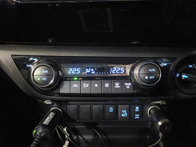 ハイラックス Ｚ　社外１１インチディスプレイオーディオ　ブルートゥース＆ＵＳＢ＆アップルカープレイ＆アンドロイド　バックカメラ　ドラレコ　ＬＥＤ　トヨタセーフティセンス　キャノピー付　純正アルミ　１オーナー禁煙　買取車（17枚目）