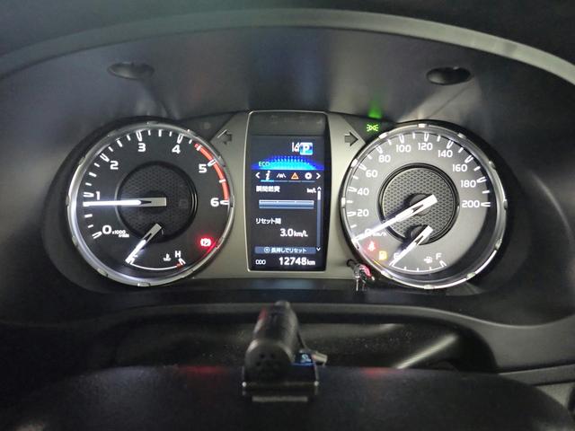 ハイラックス Ｚ　社外１１インチディスプレイオーディオ　ブルートゥース＆ＵＳＢ＆アップルカープレイ＆アンドロイド　バックカメラ　ドラレコ　ＬＥＤ　トヨタセーフティセンス　キャノピー付　純正アルミ　１オーナー禁煙　買取車（18枚目）