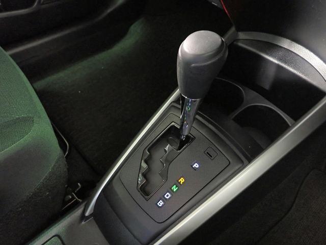 カローラフィールダー ハイブリッド EX 社外メモリーナビゲーション CD再生・ブルートゥース&USB・AUX・SD対応 バックカメラ ETC キーレス オートライト&ハイビーム プッシュスターター トヨタセーフティセンス UVカットガラス(17枚目)