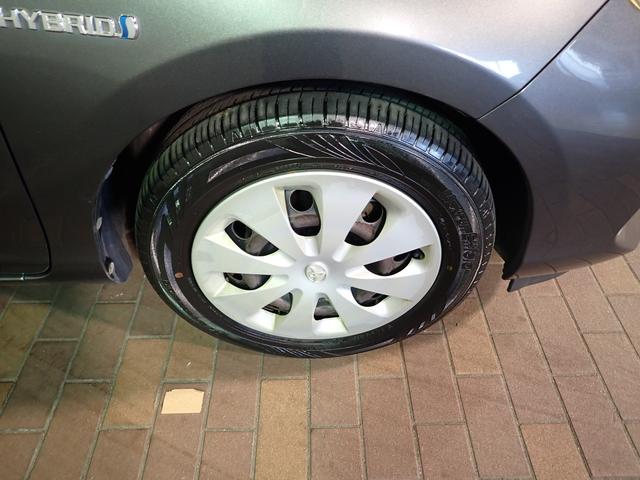 アクア S 純正ナビ&フルセグTV CD&DVD再生・ブルートゥース&USB対応 バックカメラ 前後ドライブレコーダー インテリキー シートヒーター HIDライト UVカットガラス タイミングチェーン仕様 買取車(32枚目)