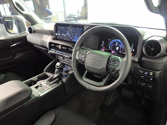 ランドクルーザー250 VX 純正コネクトナビTV ブルートゥース&USB&HDMI対応 全方位モニター サンルーフ ETC2.0 前後ドラレコ 革シート&ヒーター&ベンチレーター 電動ゲート 純正アルミ ワンオーナー禁煙 買取車(18枚目)