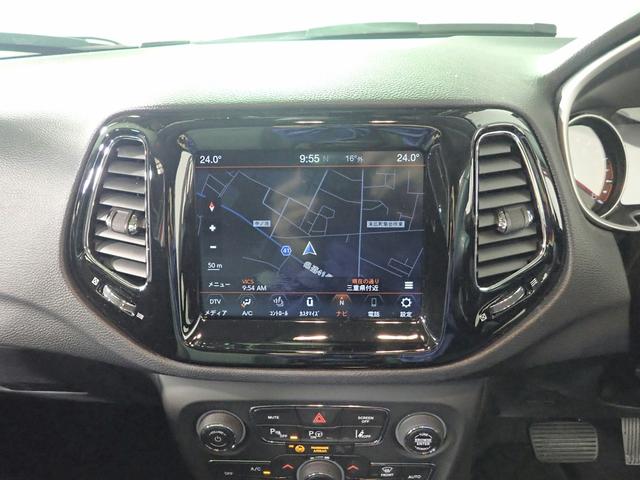 ジープ・コンパス リミテッド 純正メモリーナビ&フルセグTV ブルートゥース&USB バックカメラ ETC 革シート&ヒーター インテリキー レーダークルーズコントロール 電動ゲート 衝突軽減ブレーキ 純正アルミ ワンオーナー禁煙(5枚目)