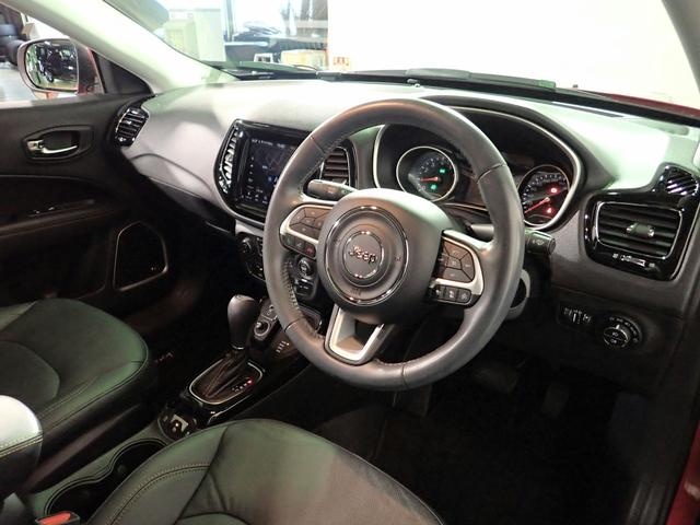 ジープ・コンパス リミテッド 純正メモリーナビ&フルセグTV ブルートゥース&USB バックカメラ ETC 革シート&ヒーター インテリキー レーダークルーズコントロール 電動ゲート 衝突軽減ブレーキ 純正アルミ ワンオーナー禁煙(20枚目)