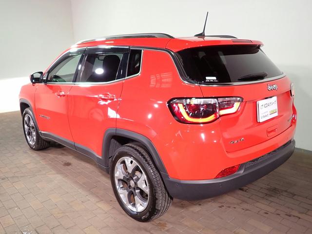 ジープ・コンパス リミテッド 純正メモリーナビ&フルセグTV ブルートゥース&USB バックカメラ ETC 革シート&ヒーター インテリキー レーダークルーズコントロール 電動ゲート 衝突軽減ブレーキ 純正アルミ ワンオーナー禁煙(30枚目)