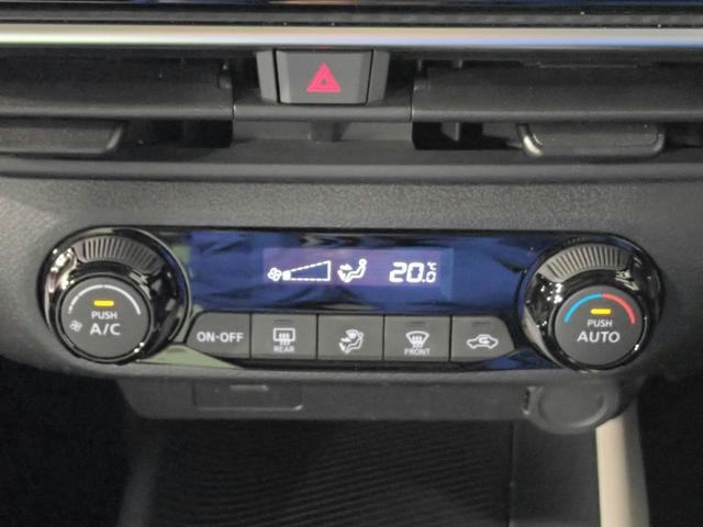 ノート Ｘ　純正９インチメモリーナビ＆ＴＶ／ブルートゥース＆ＳＤ対応／アラウンドビューモニター／ドライブレコーダー／インテリキー／ＥＴＣ／ブラインドスポットモニター／エマージェンシーブレーキ／オートライト／禁煙車（16枚目）