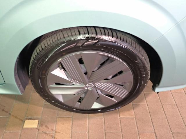 ノート Ｘ　純正９インチメモリーナビ＆ＴＶ／ブルートゥース＆ＳＤ対応／アラウンドビューモニター／ドライブレコーダー／インテリキー／ＥＴＣ／ブラインドスポットモニター／エマージェンシーブレーキ／オートライト／禁煙車（32枚目）