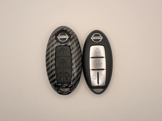 エルグランド ２５０ハイウェイスターＳ　純正８インチナビ＆ルセグＴＶ／ＣＤ＆ＤＶＤ再生・ブルートゥース・音楽録音／純正フリップダウンモニター／アラウンドビューＭ／ＥＴＣ／インテリキー／クルコン／ドラレコ／ＬＥＤ／両側電動スライド／純正アルミ（8枚目）