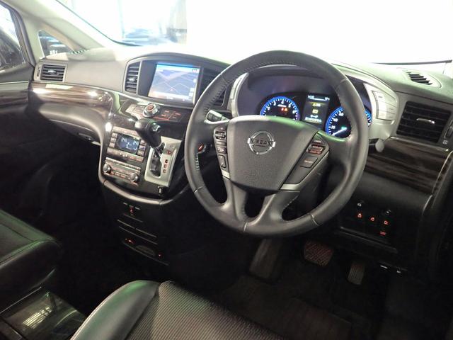 エルグランド ２５０ハイウェイスターＳ　純正８インチナビ＆ルセグＴＶ／ＣＤ＆ＤＶＤ再生・ブルートゥース・音楽録音／純正フリップダウンモニター／アラウンドビューＭ／ＥＴＣ／インテリキー／クルコン／ドラレコ／ＬＥＤ／両側電動スライド／純正アルミ（19枚目）