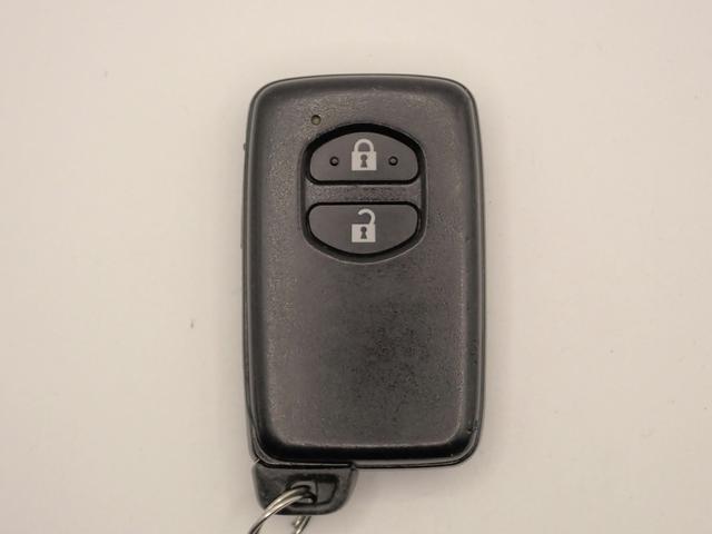 アクア Ｇ　純正９インチＳＤナビ＆フルセグＴＶ／ＣＤ＆ＤＶＤ再生・ブルートゥース・音楽録音／バックカメラ／ドライブレコーダー／ＬＥＤライト／クルーズコントロール／シートヒーター／トヨタセーフティセンス／買取車（8枚目）