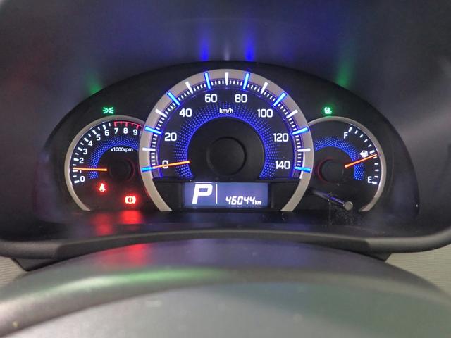 ワゴンR FX 純正CDステレオ ABS 両席エアバック シートヒーター アイドリングストップ機能 オートエアコン キーレスエントリー UVカットガラス ベンチシート タイミングチェーン仕様 禁煙 ユーザー買取車(11枚目)