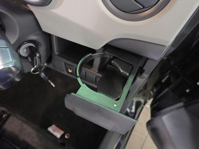 ワゴンR FX 純正CDステレオ ABS 両席エアバック シートヒーター アイドリングストップ機能 オートエアコン キーレスエントリー UVカットガラス ベンチシート タイミングチェーン仕様 禁煙 ユーザー買取車(16枚目)