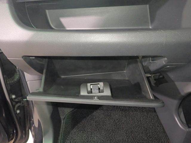 ワゴンR FX 純正CDステレオ ABS 両席エアバック シートヒーター アイドリングストップ機能 オートエアコン キーレスエントリー UVカットガラス ベンチシート タイミングチェーン仕様 禁煙 ユーザー買取車(18枚目)