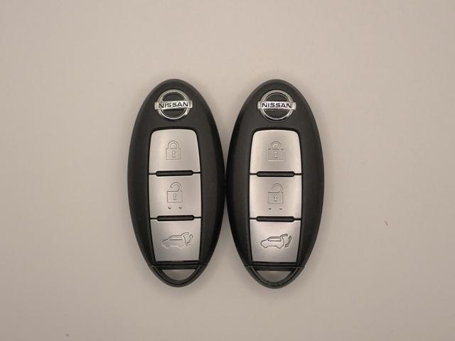 エクストレイル 20Xi エクストリーマーX 純正SDナビ&フルセグTV CD&DVD再生・ブルートゥース対応 アラウンドビューモニター エマージェンシーブレーキ 革シート&ヒーターLEDライト インテリキー 純正アルミ ワンオーナー禁煙 買取車(8枚目)