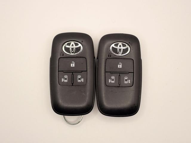 ルーミー カスタムG 社外9インチメモリーナビ&フルセグTV CD&DVD再生・ブルートゥース&USB&SD対応 全方位モニター 両側電動スライドドア USB充電 LEDライト インテリキー 衝突軽減ブレーキ 禁煙 買取車(7枚目)