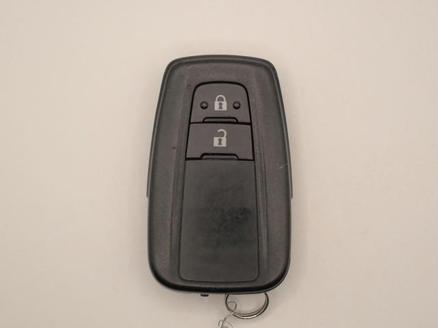 C-HR G モード ネロ セーフティプラス 純正8インチディスプレイオーディオ ブルートゥース&USB&スマホ対応 パノラマビューモニター 前後ドラレコ ブラインドスポットモニター ETC トヨタセーフティ モデリスタエアロ 純正アルミ 禁煙車(7枚目)